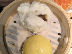 蛋黄流沙包-潮粥荟·潮汕砂锅粥(朝阳大悦城店)