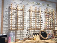 店内-圆又圆眼镜(五爱道店)