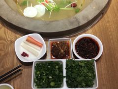 -鲜呦蒸汽石锅鱼(北辰路店)