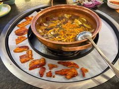 -老渔家·白族·石板烧·野生菌火锅(古城中心店)