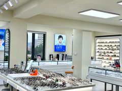 -潘多拉眼镜·蔡司依视路明月(潘家园店)