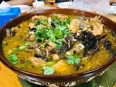 -凤百年大骨鸡饭庄