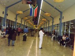 -班达拉奈克国际机场