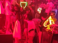 -HiIbiza酒吧
