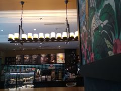 -星巴克臻选(威海威高广场店)