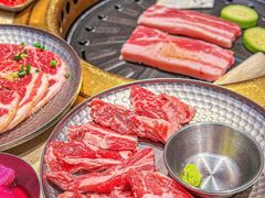 -蚂蚁洞·烤肉大营地(上海静安大悦城店)