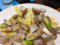 -臻鲜燕海鲜融合餐厅(金陵style店)