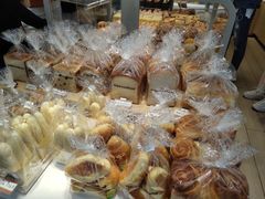 -好利来(高新枫叶广场店)