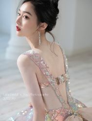 -莫小姐婚纱