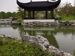 -上海滴水湖皇冠假日酒店