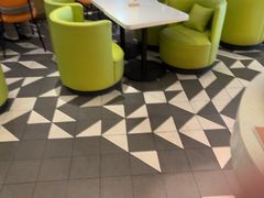 -油梨树 AVOCADO TREE(亮马桥店)