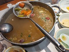-乡土黄·鲜牛肉火锅·小龙虾(兴业街店)