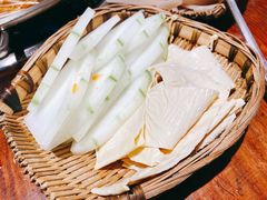 -四小区火锅·巷子里的重庆火锅(花照壁店)