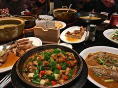 石锅蛙仔-荣小馆(椒江青悦城店)