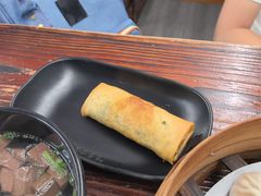 -莱莱小笼·乔艾