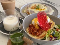 -The Sunny Side Cafe Station 1