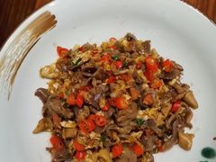 -园中园美食城