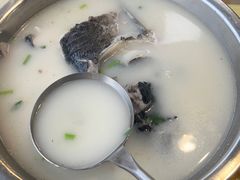 -雪湖煜辰鱼头老店(雪野湖店)