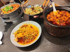 -万重锦·人文川菜馆(骡马市店)