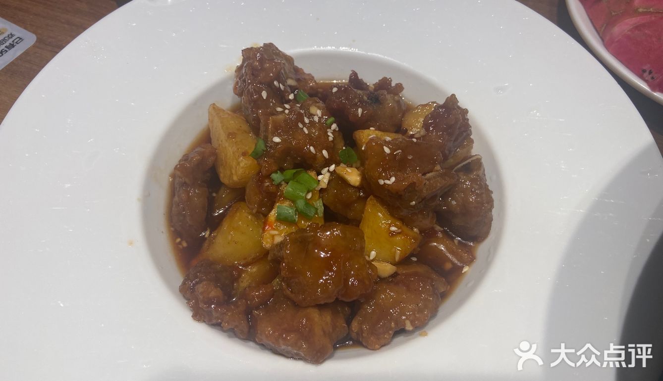 多了几分食堂里所没有的紧致感片片鱼香浓入味