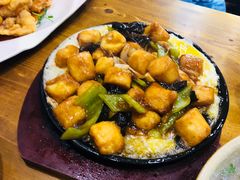 -老东镇啤酒屋海鲜加工·蒸汽海鲜·海鲜烧烤(台东店)