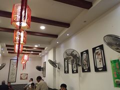 大堂-青年路烩面馆(绿地世纪城店)