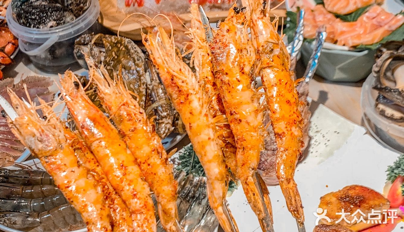 成都海鲜天花板🦐怎么会拒绝一整只麻辣大波龙呢