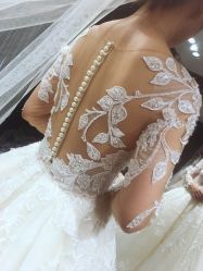 点击看大图 -GRACE KELLY婚纱与礼服(北京店)
