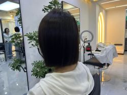 -V7 HAIR SALON