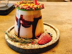 花环-BE NORMAL CAFE(霞溪路店)