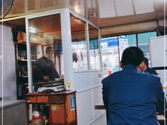 -煲煲香快餐(南京路店)