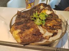 -嗨辣小聚·盘锦河蟹·海鲜烧烤龙虾(盘锦十年好店)