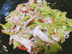 -东巴谷野生菌火锅餐厅