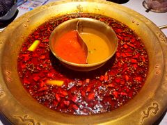 买牛蛙赠以下锅底-哥老官重庆美蛙鱼头(日月光店)