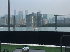 -The ROOF (通盈中心店)