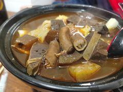 秘制萝卜牛杂煲-桥雪牛杂专门店(关边路店)
