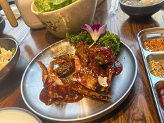 -明洞阿姨·韩式酱蟹烤肉·创意料理(三元桥店)