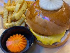 -LESCEDARS Brasserie Bistro香柏树