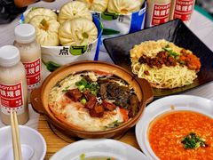 -李与白包子铺(桐梓林店)