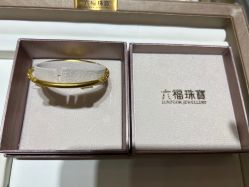 -六福珠寶(巴黎春天五角场店)