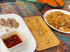 -乡村馕坑肉·烧烤·新疆菜·本地人更爱吃(阿勒泰首店)
