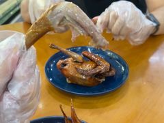 红烧乳鸽-煲煲掂风味煲仔饭餐厅(西区店)