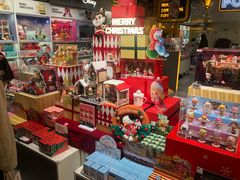 -泡泡玛特POPMART(上海环球港店)