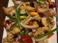 -虾弄弄海派小龙虾·牛羊蝎子火锅