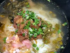 -八月美食小馆(银泰城总店)