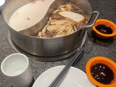 -煲宫猪肚鸡(昆山金鹰国际购物中心店)