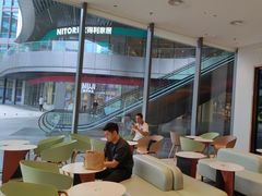 -奈雪的茶(优特汇店)