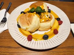 芒果奶油芝士舒芙蕾松饼-UPPER KITCHEN(延安路店)