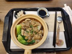 -煲仔皇腊味煲仔饭(经四万达店)