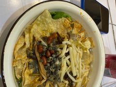 -丽丽三鲜螺蛳粉(田林路店)